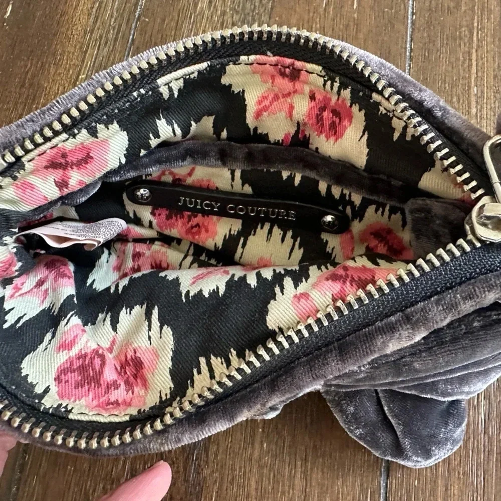 Juicy Couture veylour wrislet
